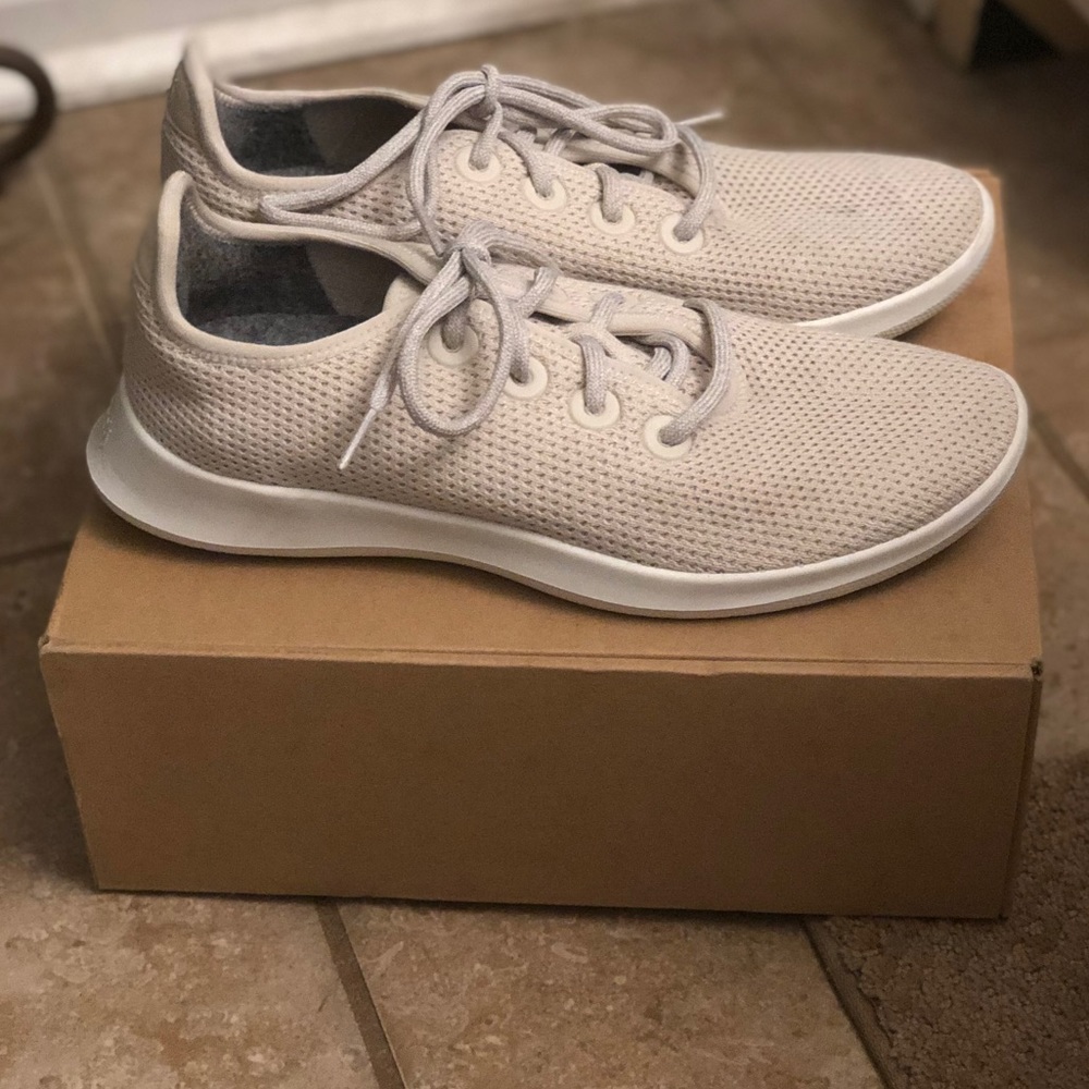allbirds tree runner’s shoes in kauri stone